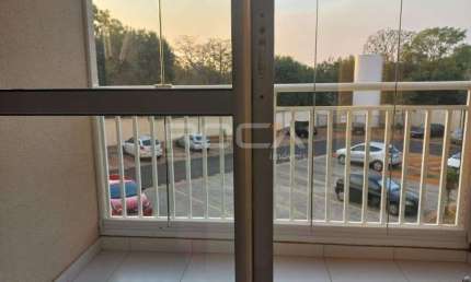 Apartamento à venda com 2 dormitórios e suíte no Parque Sabará, São Carlos