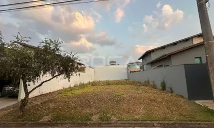 Venda de Terreno / Condomínio na cidade de São Carlos