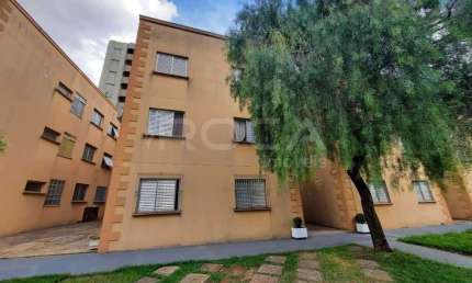 Apartamento padrão com 2 dormitórios no Parque Arnold Schimidt, São Carlos
