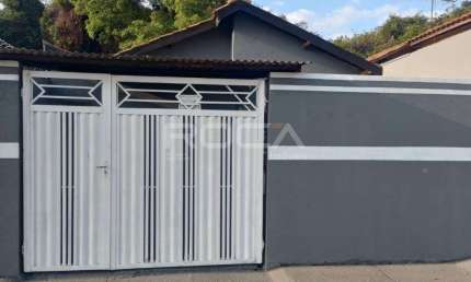 Casa padrão à venda no bairro Douradinho em São Carlos