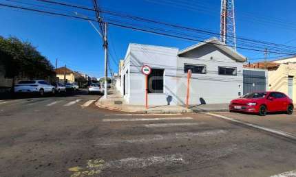 Oportunidade única! Loja comercial à venda no coração do CENTRO - São Carlos