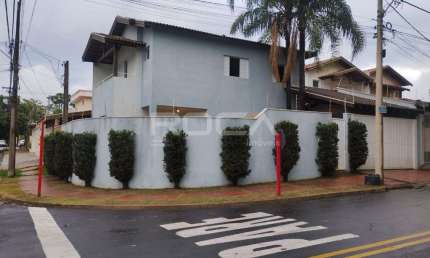 Sobrado espaçoso à venda no Parque Santa Felícia Jardim, São Carlos