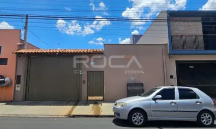 Charmosa Casa de 2 Dormitórios no Jardim Tangará, São Carlos
