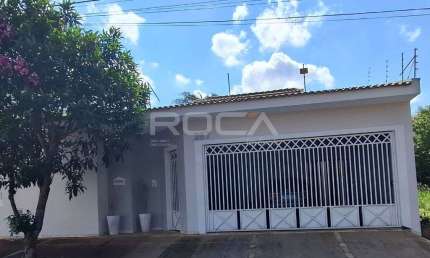 Casa de alto padrão à venda no Parque Santa Marta em São Carlos