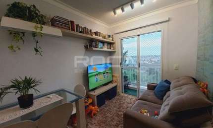 Apartamento de 2 dormitórios com lazer completo em São Carlos