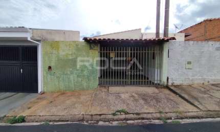 Casa aconchegante à venda e locação no belo bairro Belvedere em São Carlos!
