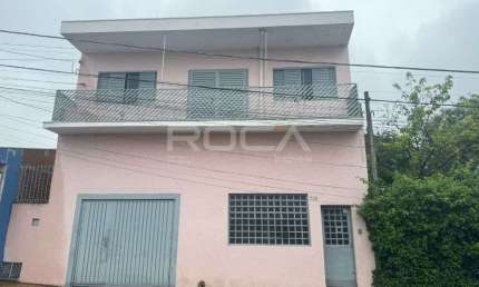 Casa à venda no Jardim Pacaembu, São Carlos – 3 dormitórios, 4 vagas