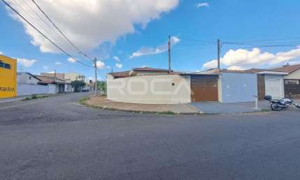 Casa padrão para alugar em São Carlos 4 - 2 dormitórios e 2 vagas