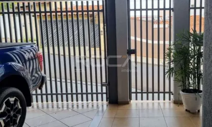 Casa à venda no Jardim Nova Santa Paula, São Carlos: 3 dormitórios, 1 suíte, cozinha, lavanderia e sala!