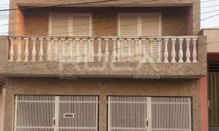 Casa à venda no Jardim Medeiros, São Carlos: 3 dormitórios, suíte, churrasqueira