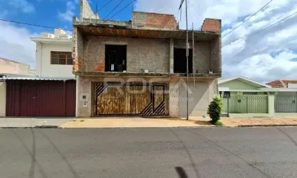 Casa padrão com 2 suítes na Vila Monteiro Gleba I em São Carlos