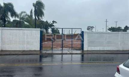 Terreno à venda no bairro Jardim Larine em São Carlos - Oportunidade única!
