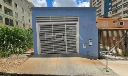 Casa padrão à venda no Jardim Gibertoni, São Carlos - 2 dormitórios com suíte