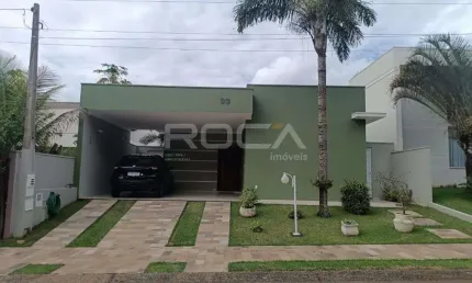 Casa Térrea com 3 dormitórios e 1 suíte no Condomínio Village Damha II em São Carlos.