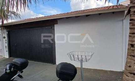 Linda casa à venda no Condomínio Parque Fehr, São Carlos