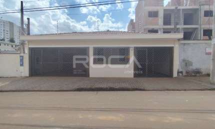 Casa Padrão de 3 dormitórios no bairro Cidade Jardim, São Carlos