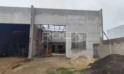 Espaço comercial para alugar em Residencial Arcoville, São Carlos: Barracão com escritório!