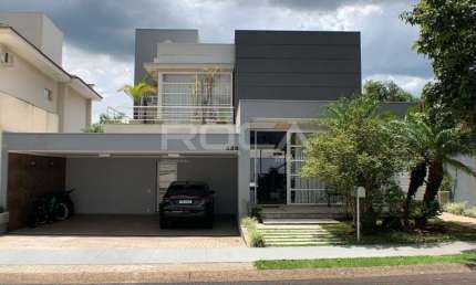 Luxuosa Casa de Alto Padrão com 4 Suítes no Damha II, São Carlos