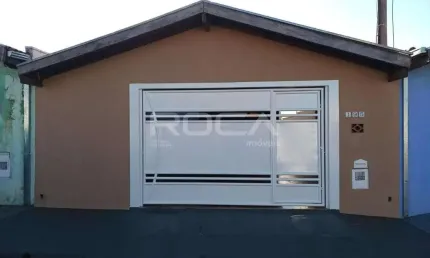 Casa à venda no Parque Novo Mundo, São Carlos | 3 dormitórios e 2 banheiros