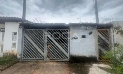 Casa padrão à venda no bairro Antenor Garcia, São Carlos - Oportunidade única!