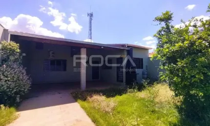 Casa à venda em Residencial Itamarati, São Carlos - 1 dormitório, 2 garagens cobertas!