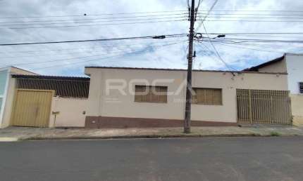 Casa padrão para alugar na Vila Prado, São Carlos com 4 dormitórios