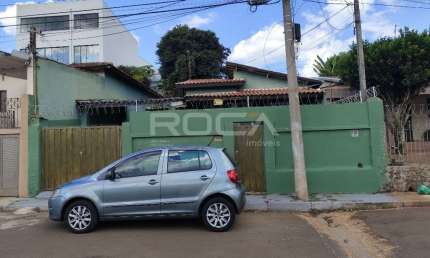 Casa padrão de 2 dormitórios com garagem coberta em Silvio Vilari, São Carlos