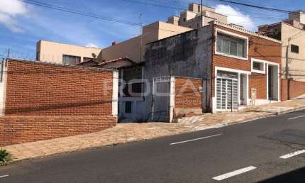 Casa à venda e locação no CENTRO em São Carlos | 3 dormitórios, 9 garagens