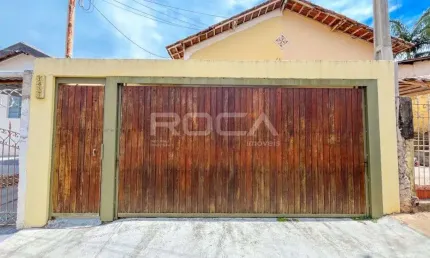 Casa padrão à venda em São Carlos - Jardim Brasil, 2 dormitórios, garagem e muito mais!