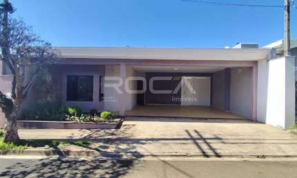 Casa de luxo em condomínio em São Carlos | 3 dormitórios, churrasqueira e mais!