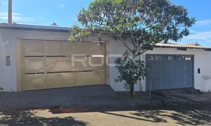 Casa padrão à venda e locação no Jardim Araucária, São Carlos