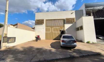 Excelente Barracão Comercial para Alugar no Jardim Acapulco, São Carlos