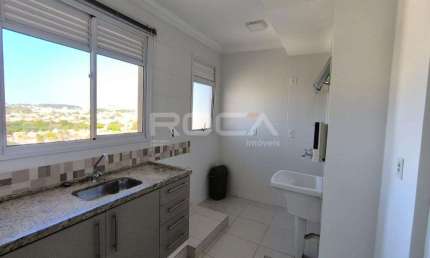 Apartamento Padrão com 1 Dormitório e Armários, Jardim Macarengo, São Carlos