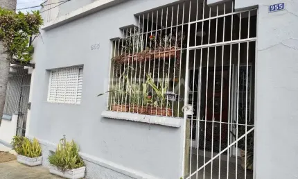 Aluguel de Casa Padrão com 3 Dormitórios na Vila Monteiro, São Carlos