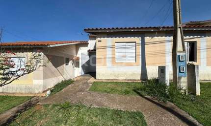 Casa de 2 dormitórios em Condomínio Moradas 2 em São Carlos