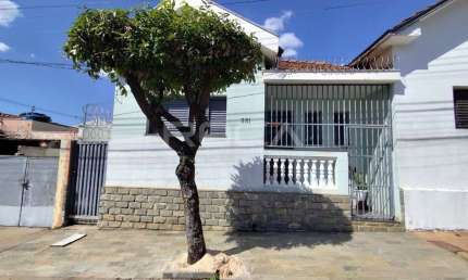 Casa padrão para alugar na Vila Prado, São Carlos - Imperdível!