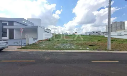 Oportunidade única! Terreno padrão à venda no Parque Faber Castell II em São Carlos