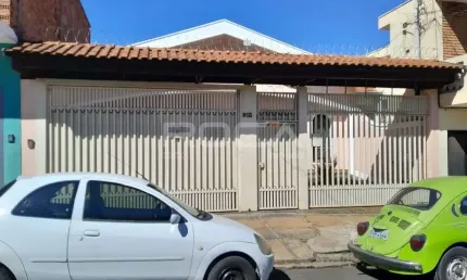 Casa ampla e arejada à venda no Jardim Cruzeiro do Sul - São Carlos