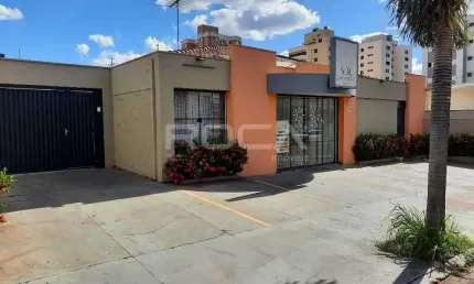 Locação de Casas / Comercial na cidade de São Carlos