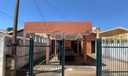 Casa Comercial à Venda e Locação no Jardim São Carlos, São Carlos