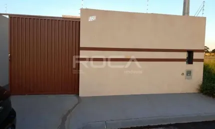Casa de Luxo com Área de Lazer e Piscina em Água Vermelha - Água Vermelha