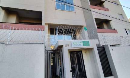 Apartamento térreo à venda e locação no Jardim Gibertoni, São Carlos