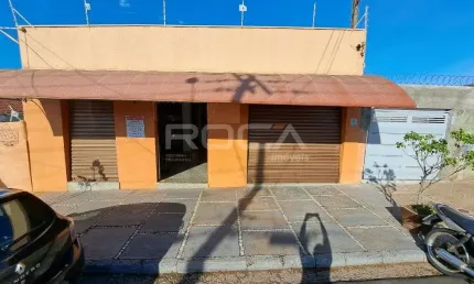 Ótimo salão comercial à venda na Vila Carmem, São Carlos!