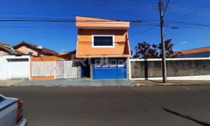 Casa Comercial à venda no CENTRO, São Carlos - 2 dormitórios e 2 garagens