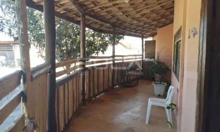 Casa para venda no Jardim Embaré, São Carlos: 2 dormitórios, piscina e churrasqueira!