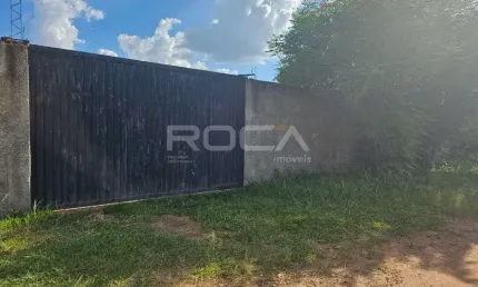 Casa de campo à venda em são carlos - 2 dormitórios, suíte e amplo quintal!