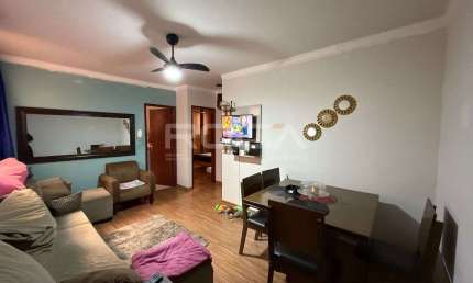 Apartamento de 2 dormitórios no Jardim São Carlos, São Carlos - Imperdível!