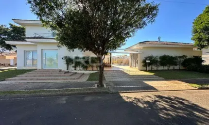Espetacular casa de 6 suítes no Condomínio Damha I em São Carlos