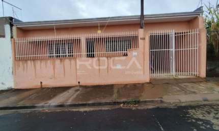 Casa de Alto Padrão para Alugar em São Carlos - 3 dormitórios, suíte e garagem coberta!