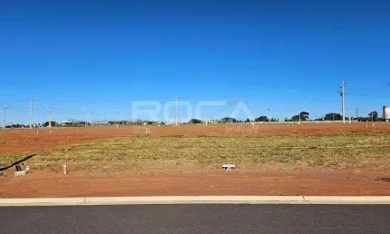 Terreno à venda em condomínio de luxo no Parque Faber Castell I, São Carlos